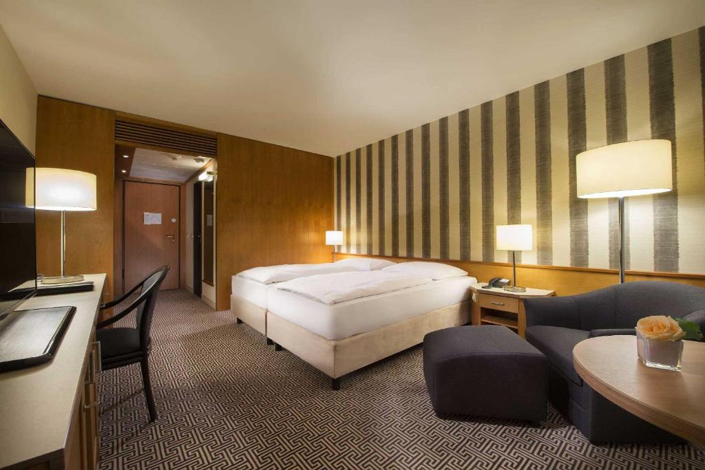 Двухместный (Классический двухместный номер с 1 кроватью или 2 отдельными кроватями) отеля Maritim Hotel Stuttgart, Штутгарт