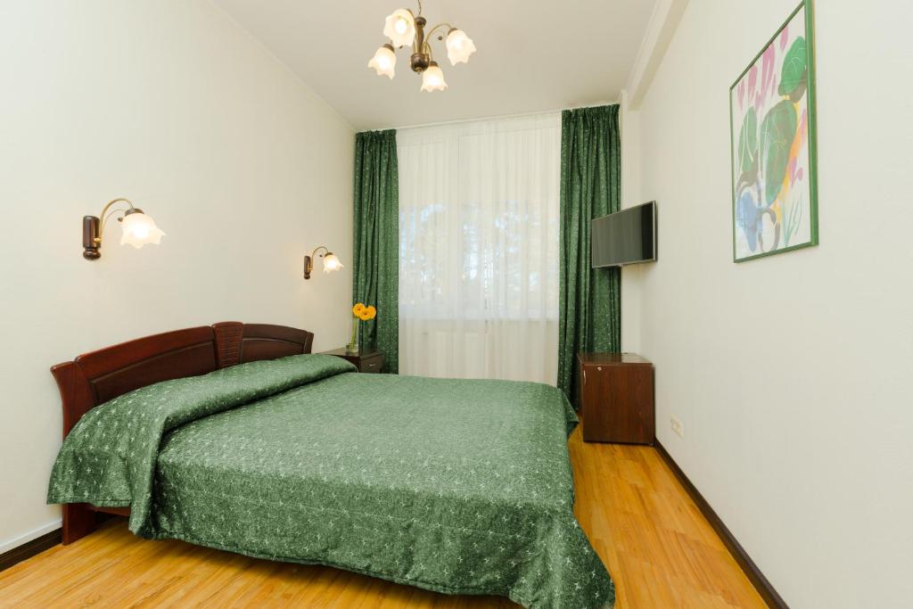 Двухместный (Стандартный двухместный номер с 1 кроватью или 2 отдельными кроватями и доступом в спа-центр) отеля Daina Jurmala Beach Hotel & SPA, Юрмала