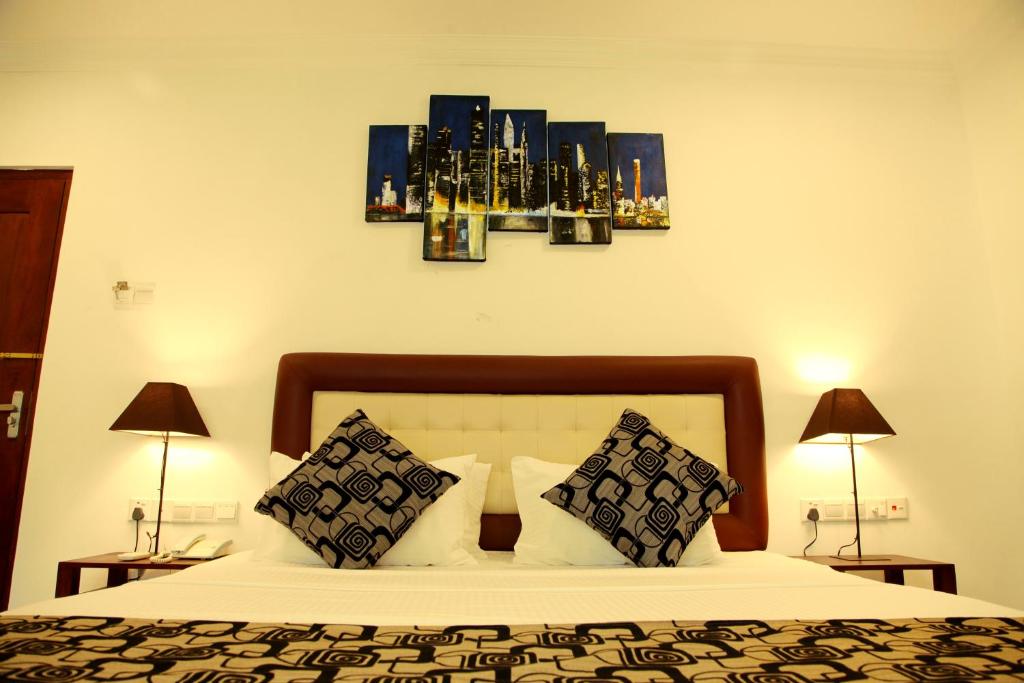 Двухместный (Улучшенный двухместный номер с 1 кроватью, бесплатный трансфер от/до аэропорта) отеля Oreeka Hotels, Катунаяка