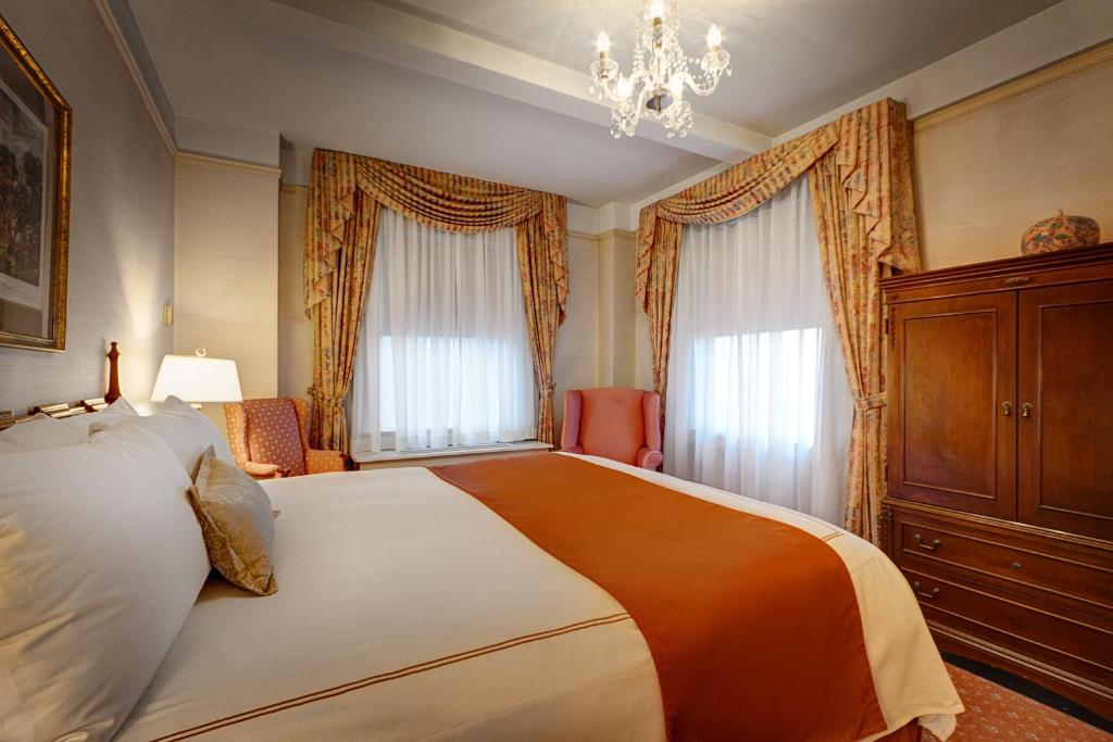 Сьюит (Президентский люкс), Hotel Elysee by Library Hotel Collection