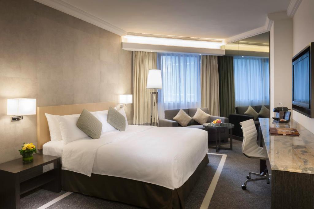 Двухместный (Двухместный номер «Премьер» с 1 кроватью или 2 отдельными кроватями и бесплатным мини-баром) отеля Gateway Hotel, Marco Polo, Гонконг (город)