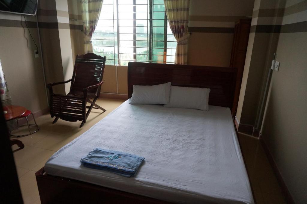 Двухместный (Двухместный номер Делюкс с 1 кроватью) гостевого дома Thanh Lich Guesthouse, Куангнгай