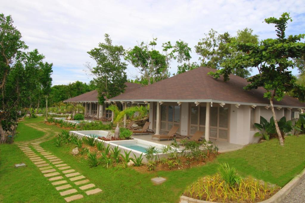 Вилла (Виллы с бассейном) курортного отеля Bohol Shores, Панглао