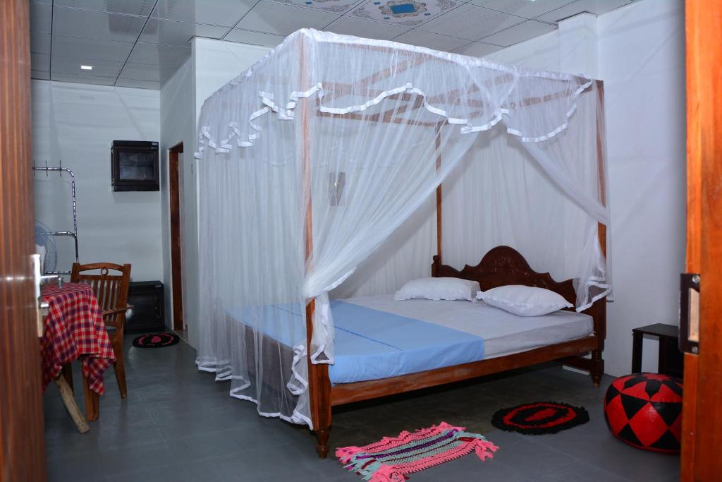 Двухместный (Двухместный номер с 1 кроватью и собственной ванной комнатой) гостевого дома Sea Breeze Garden, Тангалла