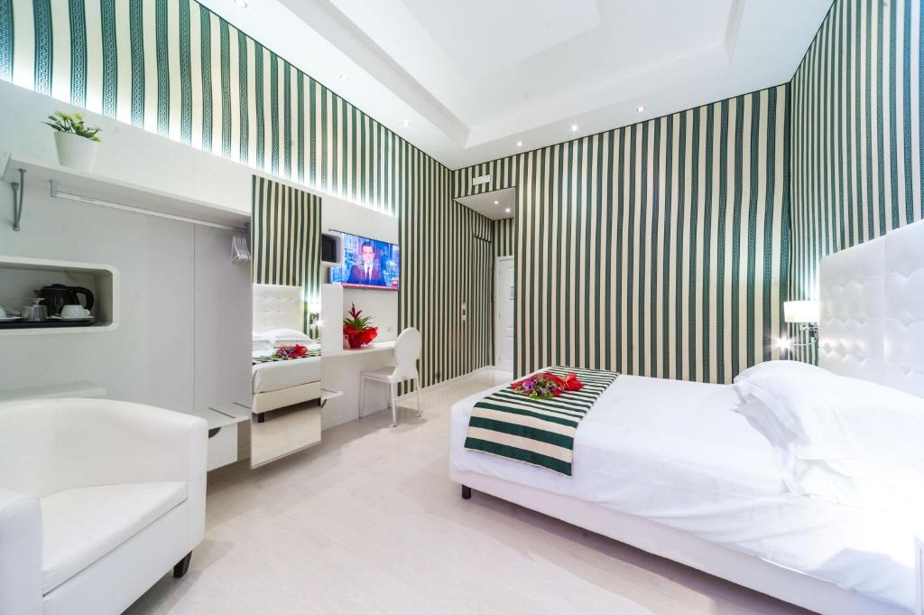 Двухместный (Двухместный номер Делюкс с 1 кроватью) отеля Relais Trevi 95 Boutique Hotel, Рим