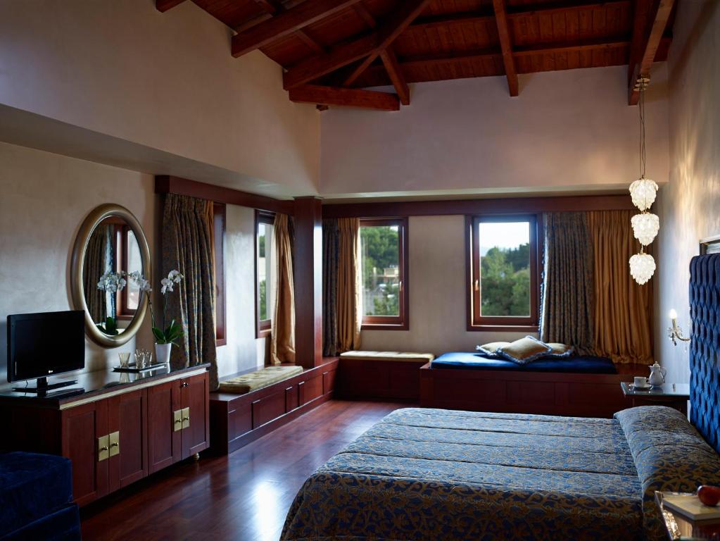 Сьюит (Традиционный люкс с 1 спальней) курортного отеля Grand Serai Congress and Spa, Янина