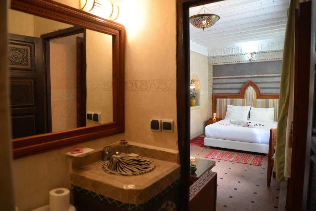 Двухместный (Двухместный номер с 1 кроватью или 2 отдельными кроватями) отеля Riad Nakhla, Эс-Сувейра