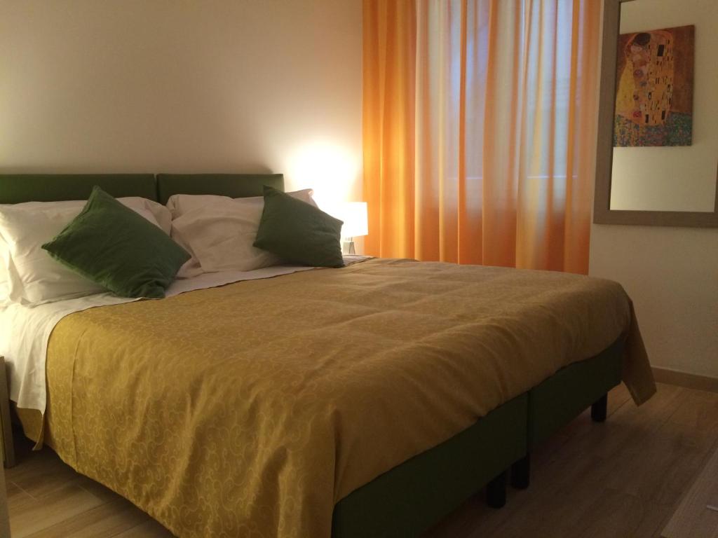 Двухместный (Стандартный двухместный номер с 1 кроватью) гостевого дома Enjoy Milano, Милан
