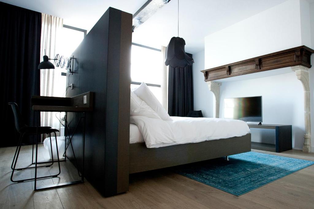 Двухместный (Улучшенный двухместный номер с 1 кроватью) отеля Hotel Katoen, Берген-оп-Зом