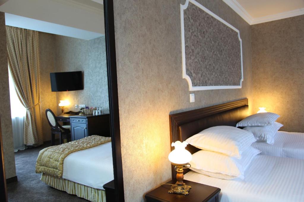 Двухместный (Двухместный номер с 1 кроватью или 2 отдельными кроватями и ванной комнатой) отеля Strimon Garden SPA Hotel, Кюстендил