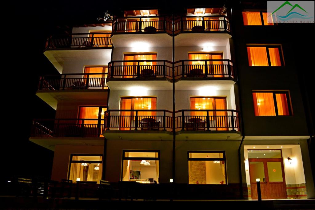Двухместный (Двухместный номер с 1 кроватью, вид на озеро) отеля Villa Santa Maria with terrace, Цигов Чарк