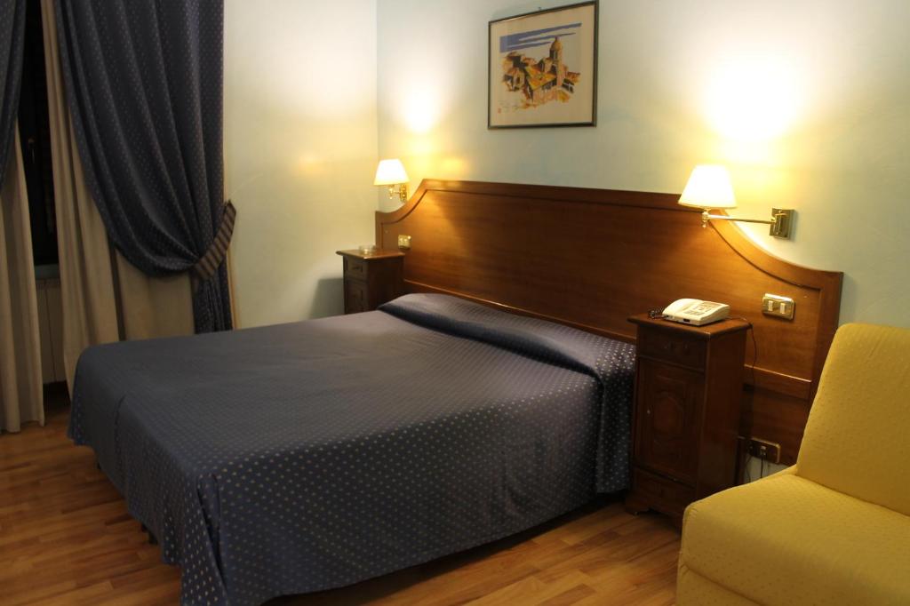 Двухместный (Двухместный номер с 1 кроватью или 2 отдельными кроватями) отеля Piccolo Fiore, Рим
