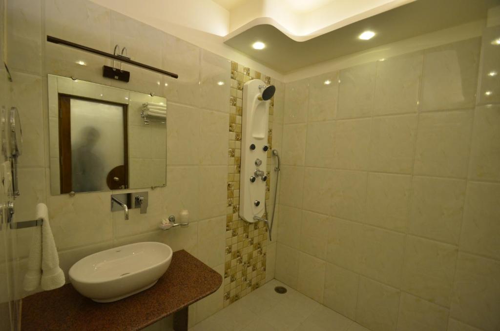 Двухместный (Стандартный двухместный номер с 1 кроватью) отеля Hotel Banaras Haveli, Варанаси