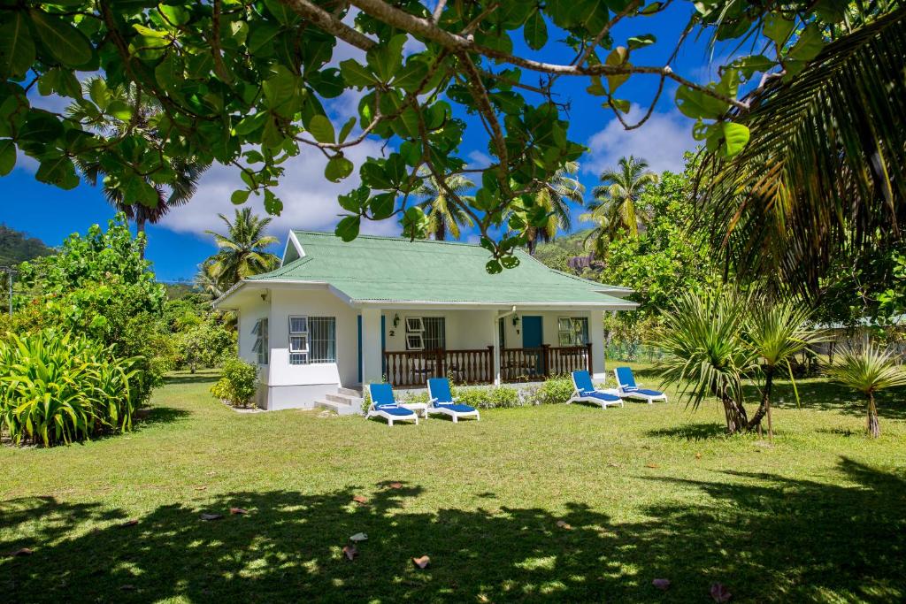 Номер (Бунгало на пляже), Chalets d'Anse Forbans SelfCatering