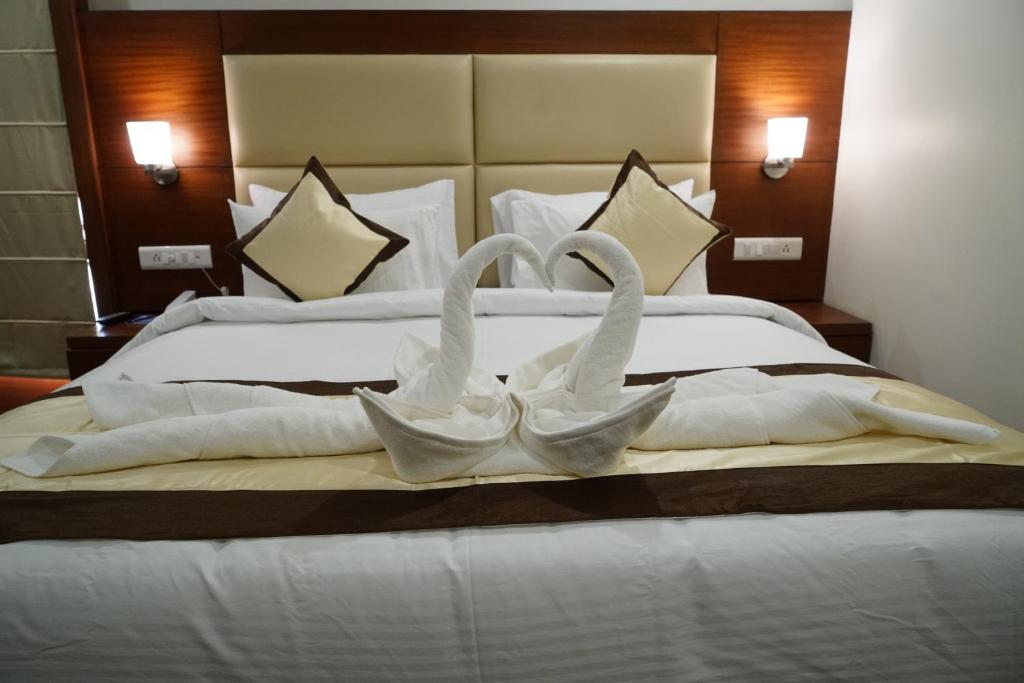 Двухместный (Двухместный номер Делюкс с 1 кроватью) отеля Hyphen Ujjwal Premier Hotel, Джайпур