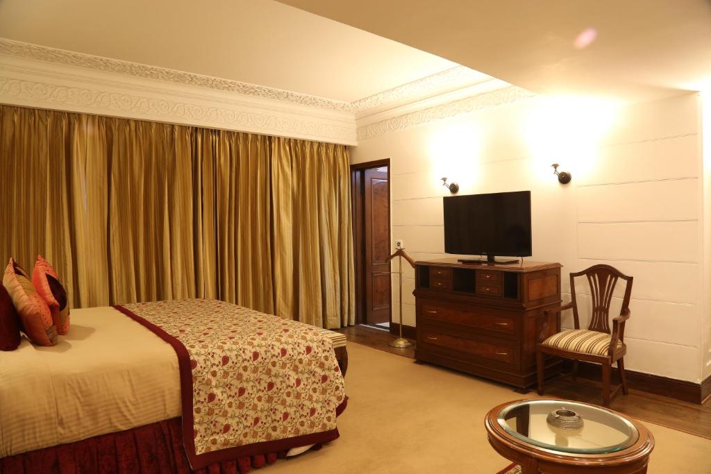 Сьюит (Deluxe Suite -   Early Check-In & Late Check-Out: Subject to Room Availability.,  20% Discount on food and Soft Beverage), The Ashok, New Delhi