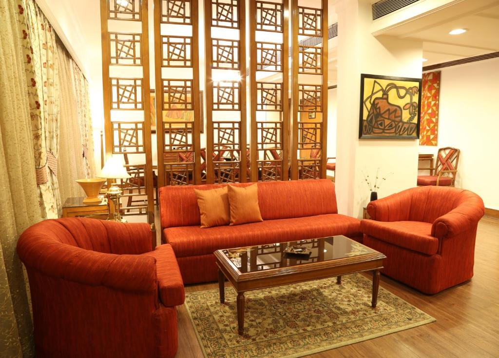 Сьюит (Deluxe Suite -   Early Check-In & Late Check-Out: Subject to Room Availability.,  20% Discount on food and Soft Beverage), The Ashok, New Delhi