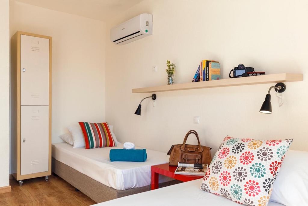 Номер (Кровать в общем 6-местном номере) хостела Stay Hostel Apartments, Родос
