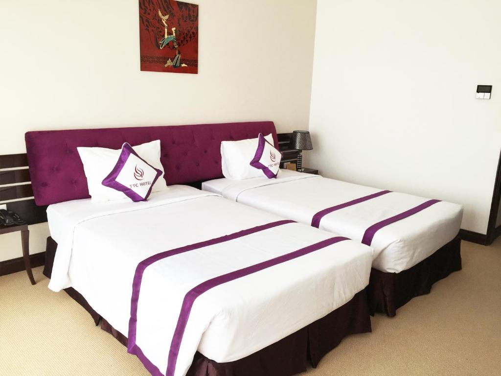 Двухместный (Двухместный номер Делюкс с 2 отдельными кроватями и видом на город) отеля TTC Hotel - Premium Can Tho, Кантхо