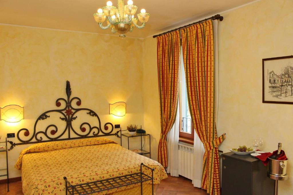 Двухместный (Двухместный номер с 1 кроватью или 2 отдельными кроватями) отеля La Valletta Relais, Бергамо