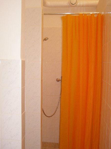 Четырехместный (Четырехместный номер с общей ванной комнатой) хостела Praha Ládví, Прага