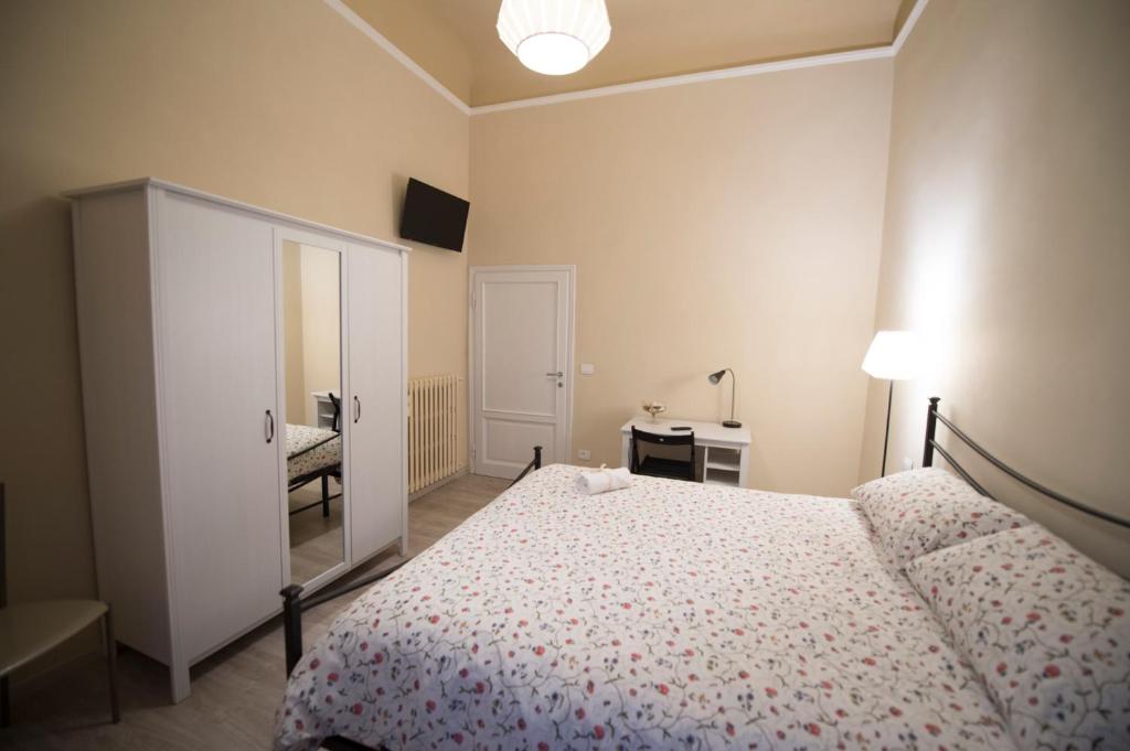Двухместный (Двухместный номер с 1 кроватью и общей ванной комнатой) отеля La Filarocca B&B, Флоренция