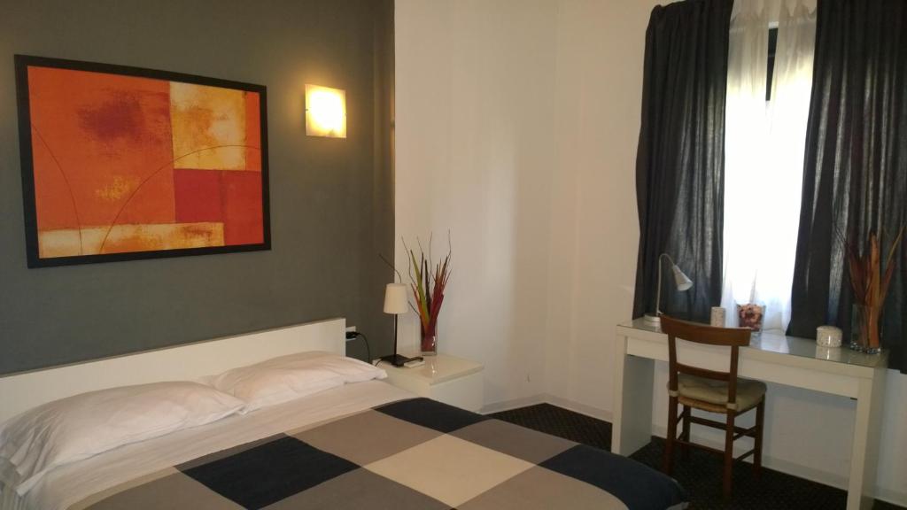 Двухместный (Двухместный номер с 1 кроватью или 2 отдельными кроватями) отеля Almi Rooms, Рим