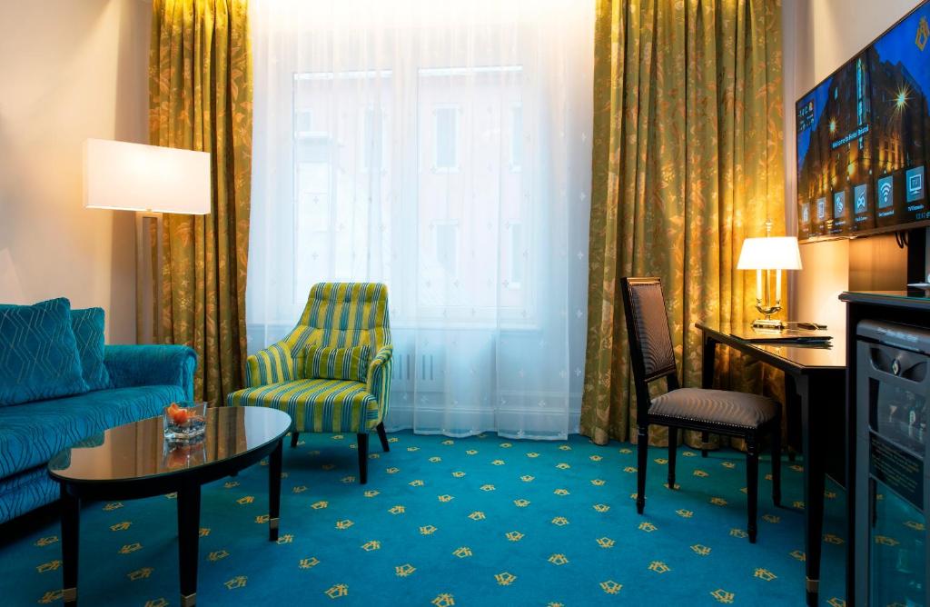 Двухместный (Двухместный номер бизнес-класса с 1 кроватью) отеля Hotel Bristol, Осло