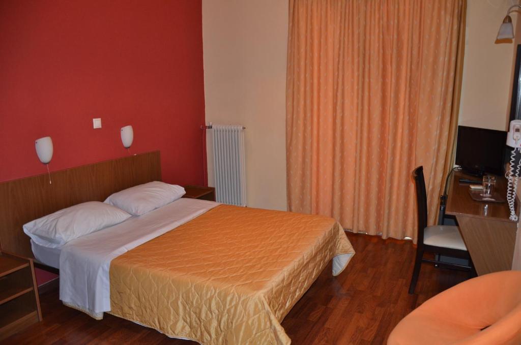 Двухместный (Бюджетный двухместный номер с 1 кроватью или 2 отдельными кроватями) отеля Exarchion Hotel, Афины