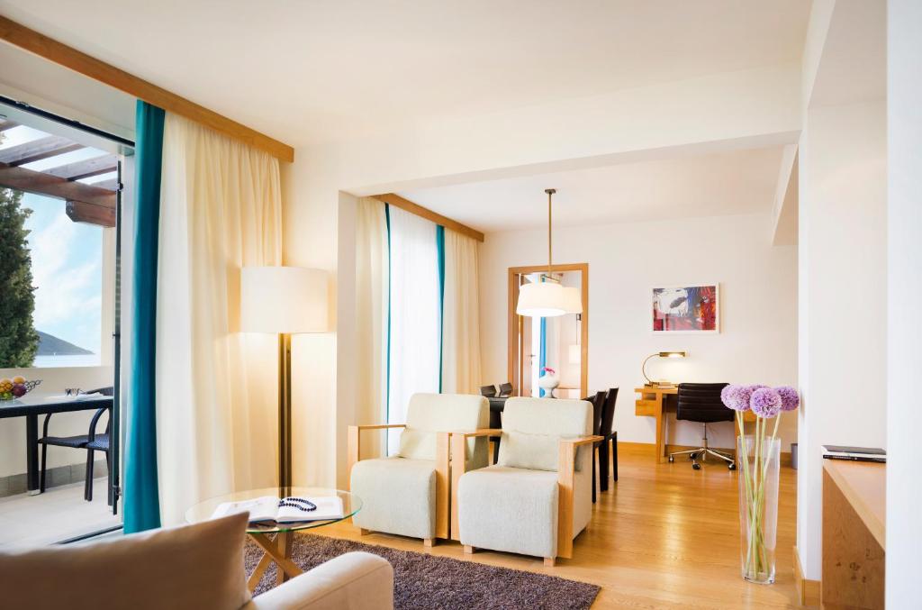 Апартаменты (Апартаменты с 2 спальнями и видом на море) отеля Sun Gardens Dubrovnik, Дубровник