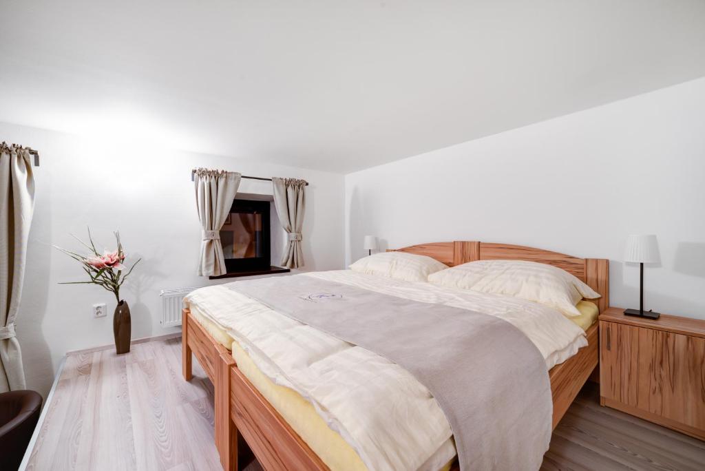 Двухместный (Стандартный двухместный номер с 1 кроватью или 2 отдельными кроватями) гостевого дома Královská Cesta, Брно