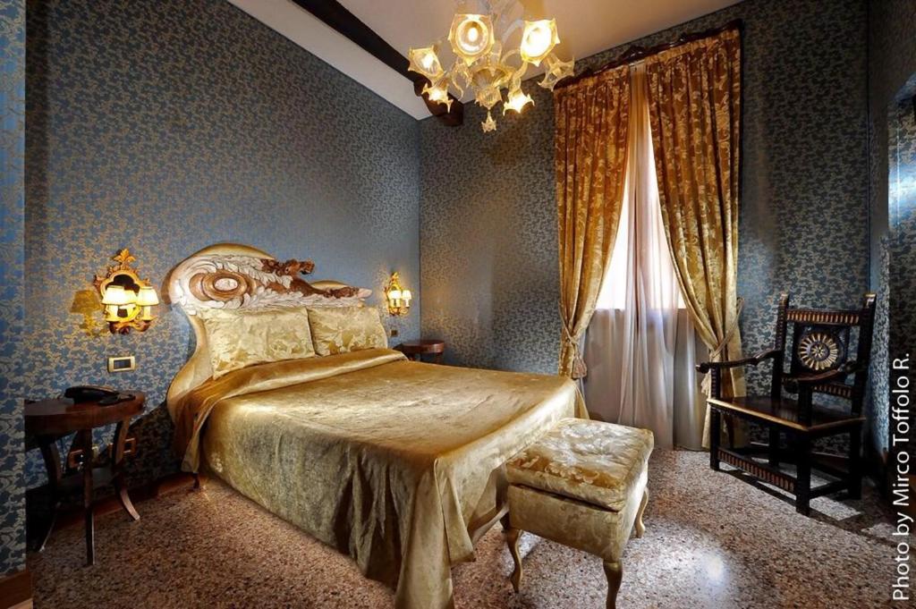 Двухместный (Улучшенный двухместный номер с 1 кроватью) гостевого дома Ca' Pagan, Венеция