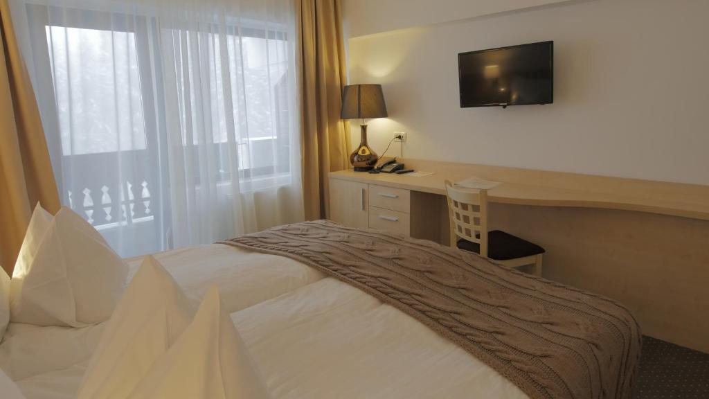Двухместный (Двухместный номер с 1 кроватью или 2 отдельными кроватями) отеля Hotel Pestera, Синая