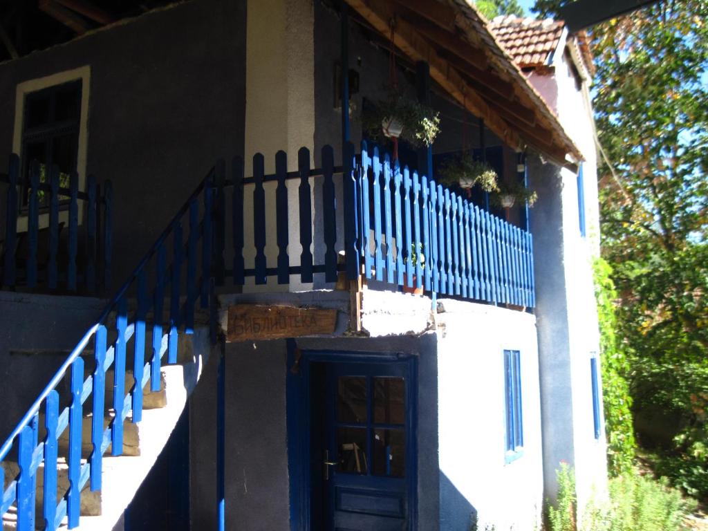 Одноместный (Стандартный одноместный номер с общей ванной комнатой) гостевого дома Ethno Village Slatkovac, Александровац
