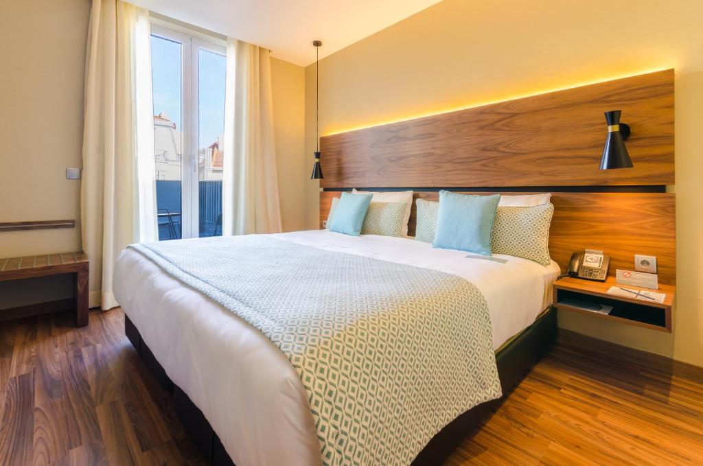 Двухместный (Улучшенный двухместный номер с 1 кроватью) отеля Vincci Liberdade, Лиссабон