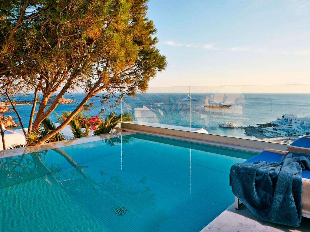 Двухместный (Двухместный номер True Blue с 1 кроватью и собственным бассейном) отеля Myconian Ambassador Relais & Chateaux, Платис Ялос, Эгейские острова