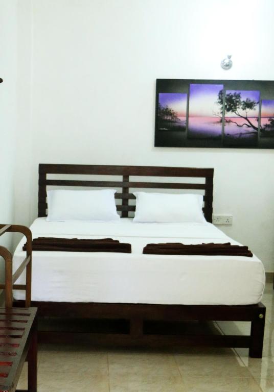Двухместный (Стандартный двухместный номер с 1 кроватью) отеля Hotel T & T, Анурадхапура