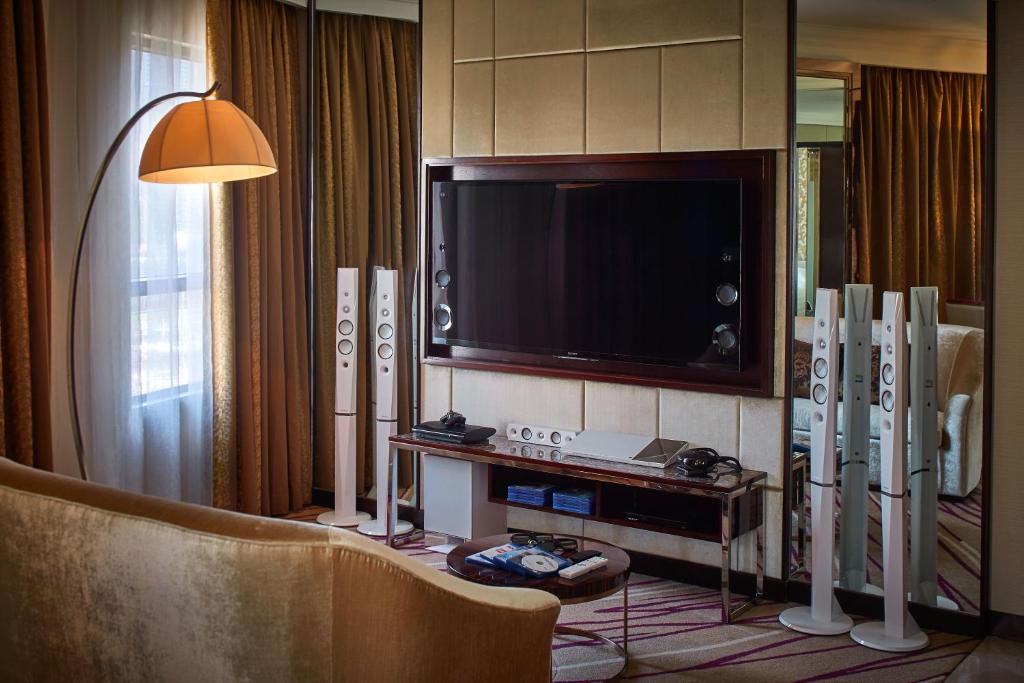 Сьюит (Люкс «Сони» с бесплатным Wi-Fi) отеля Dorsett Wanchai, Hong Kong, Гонконг (город)