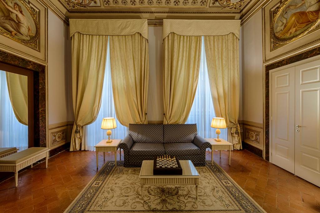 Сьюит (Полулюкс (для 2 взрослых)) отеля Palazzo Guicciardini, Флоренция