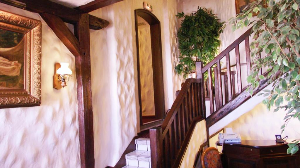 Двухместный (Двухместный номер с 2 отдельными кроватями) отеля Hotel Restaurant Cristal, Кольмар