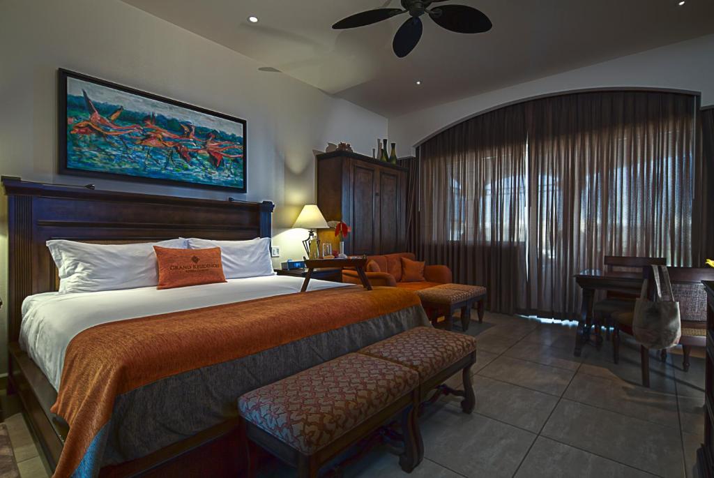 Сьюит (Суперлюкс с 1 спальней) курортного отеля The Villas at Grand Residences Riviera Cancun - All Inclusive, Пуэрто-Морелос