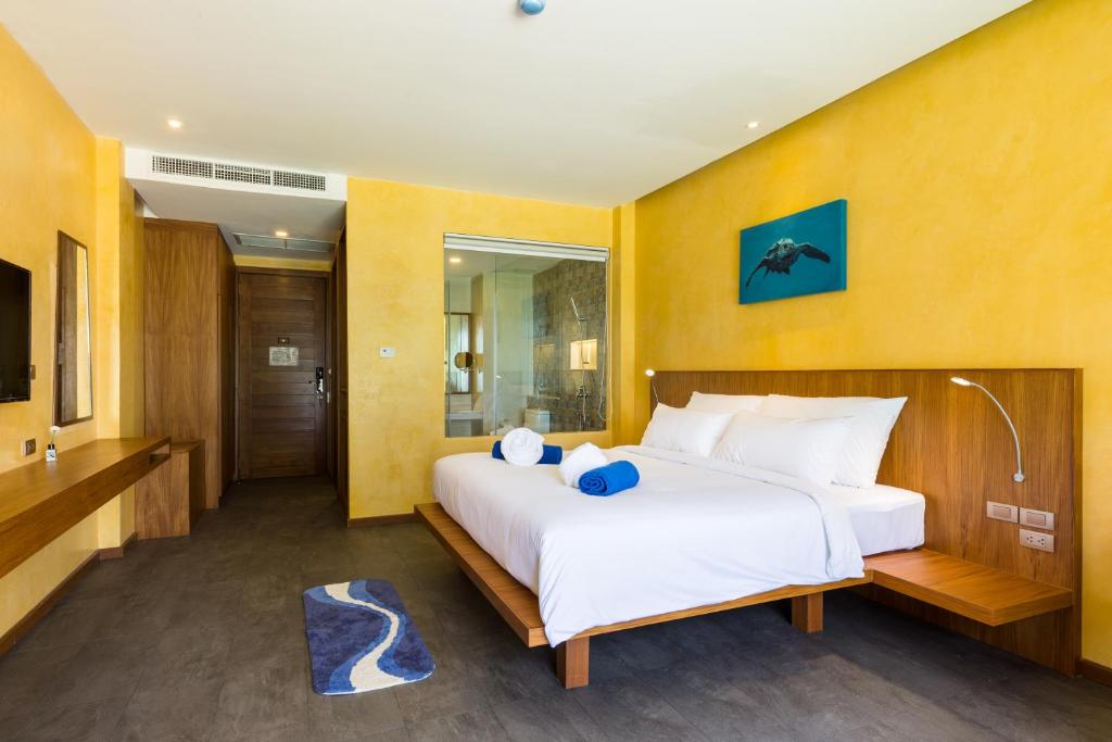 Двухместный (Номер Делюкс с кроватью размера «king-size») отеля Coriacea Boutique Resort, Пхукет