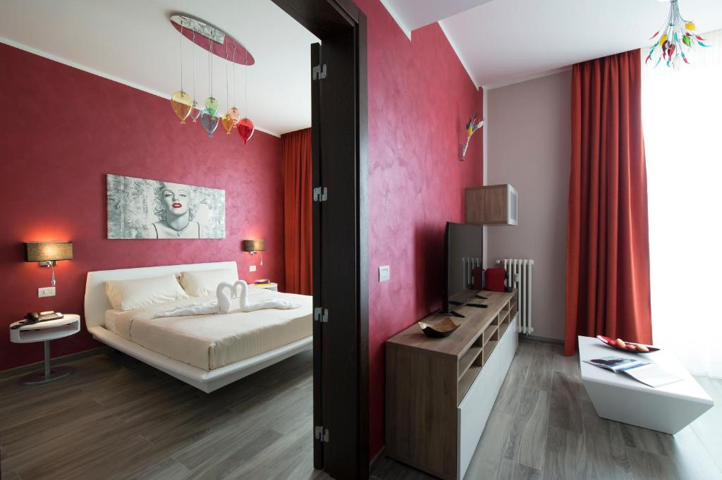 Двухместный (Полулюкс (для 2 взрослых)) отеля Oasi Village Hotel & Resort, Милан