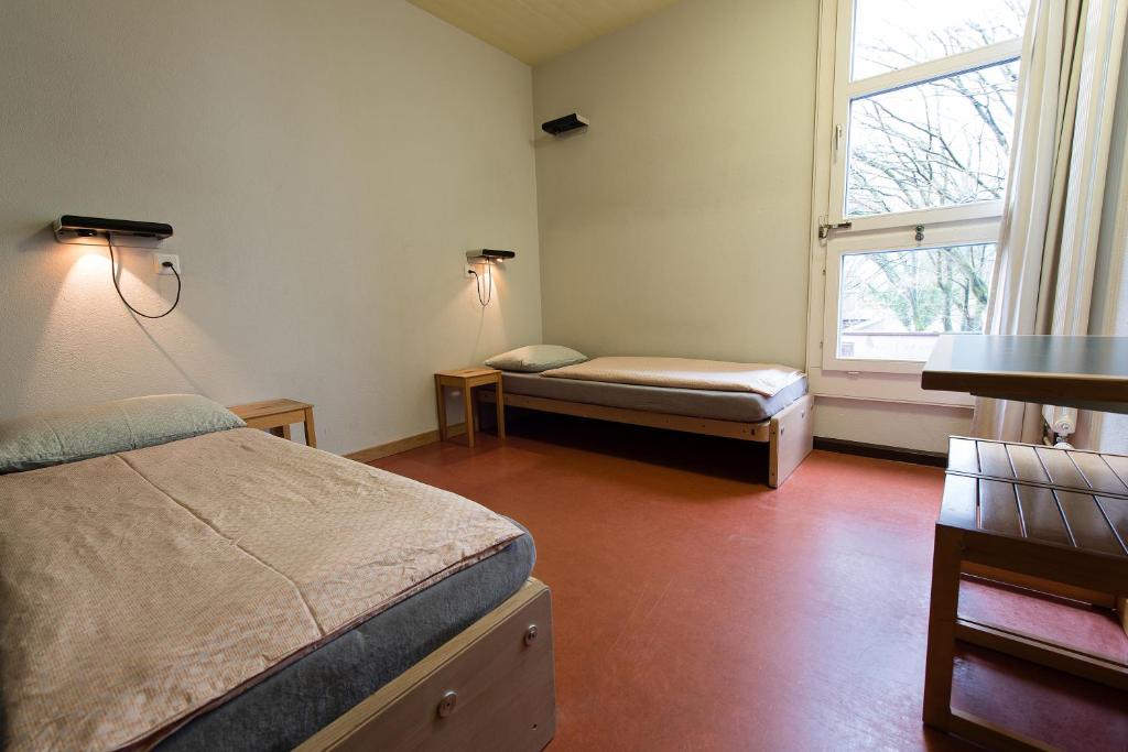 Одноместный (Одноместный номер с общей ванной комнатой) хостела Zurich Youth Hostel, Цюрих