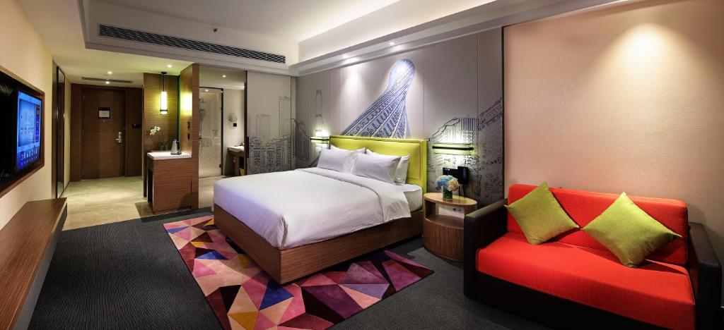Двухместный (Двухместный номер Делюкс с 1 кроватью) отеля Hampton by Hilton Guangzhou Zhujiang New Town, Гуанчжоу