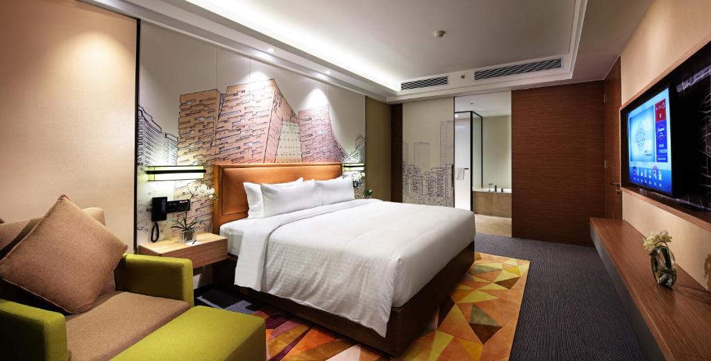 Сьюит (Суперлюкс) отеля Hampton by Hilton Guangzhou Zhujiang New Town, Гуанчжоу