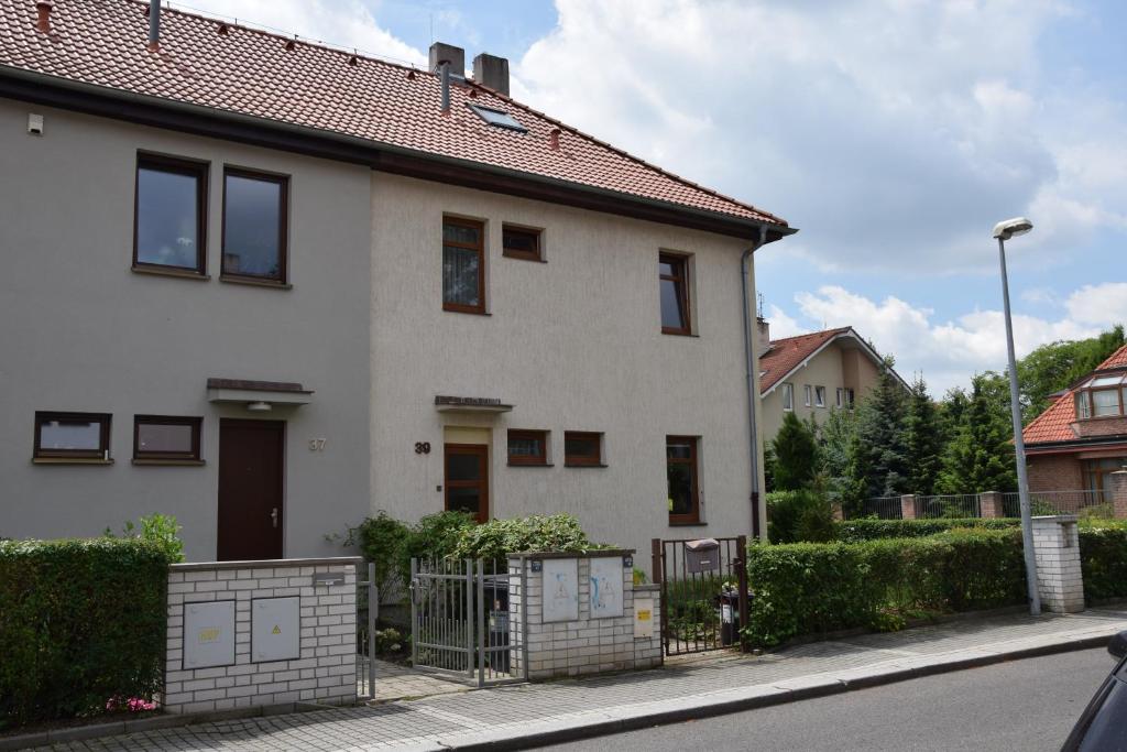 Номер (Дом с 3 спальнями), Classical House in Prague 6