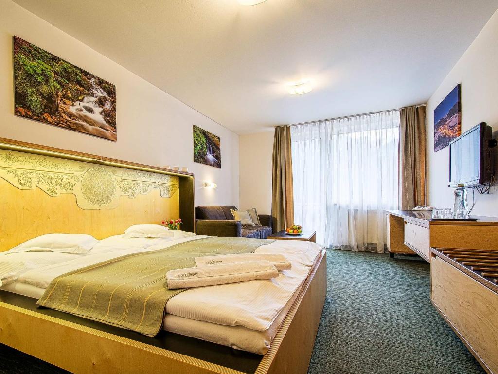 Двухместный (Улучшенный двухместный номер с 1 кроватью и видом на горы) отеля Hotel Diery, Терхова