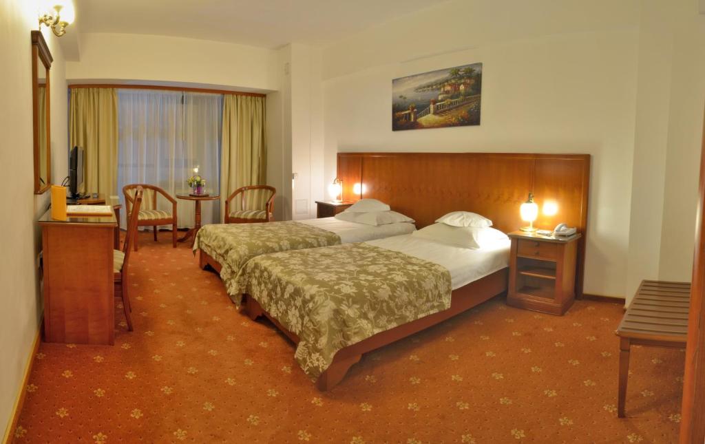 Двухместный (Двухместный номер с 2 отдельными кроватями) отеля Hotel Emma West, Крайова