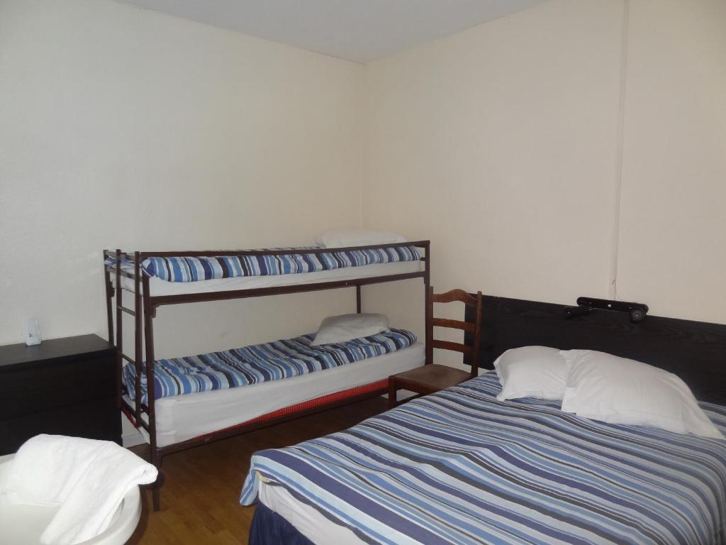 Двухместный (Комфортабельный двухместный номер с 1 кроватью и душем) гостевого дома Logies Ocelot, Остенде